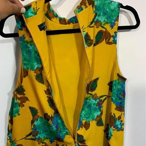 THE Limited- woman’s sleeveless sundress. Lined, mock neck. Size medium.… - Picture 9 of 10